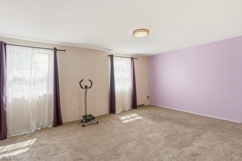 1156 N Carpenter Road Brunswick OH 44212