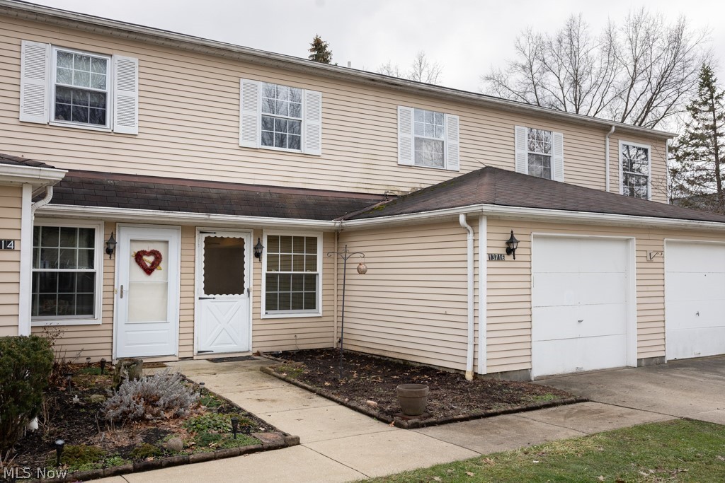 13716 Oakbrook Drive North Royalton OH 44133