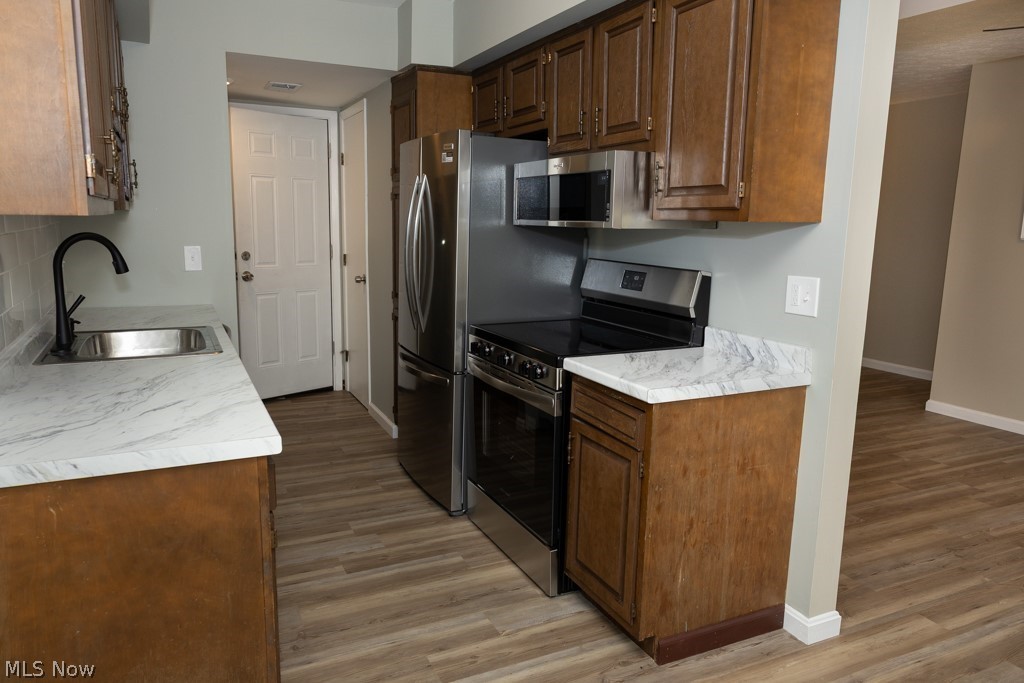 13716 Oakbrook Drive North Royalton OH 44133