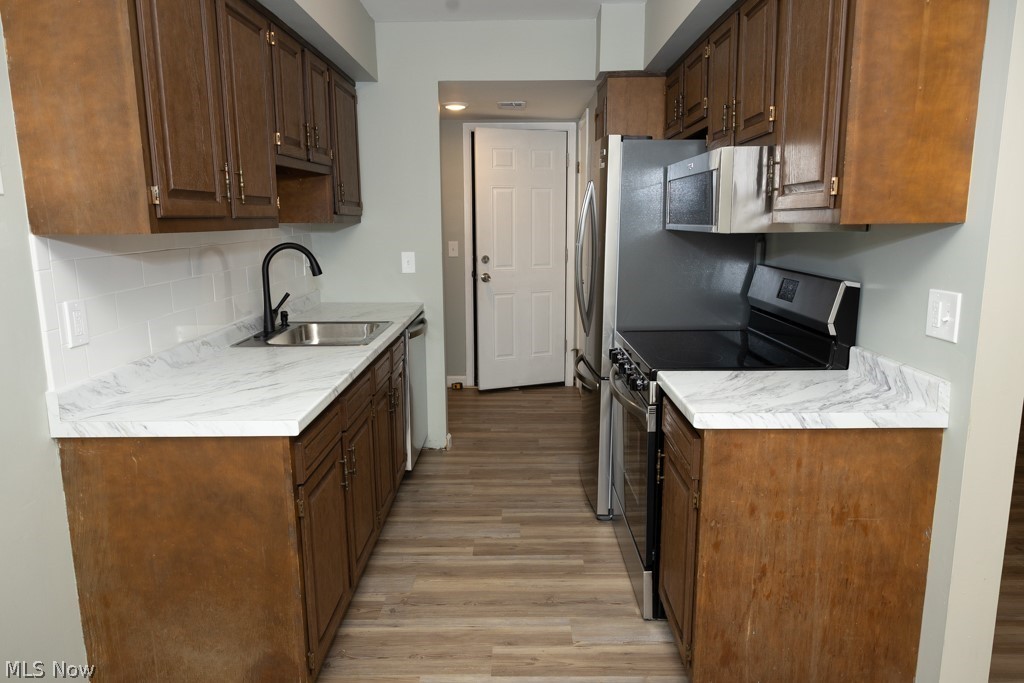 13716 Oakbrook Drive North Royalton OH 44133