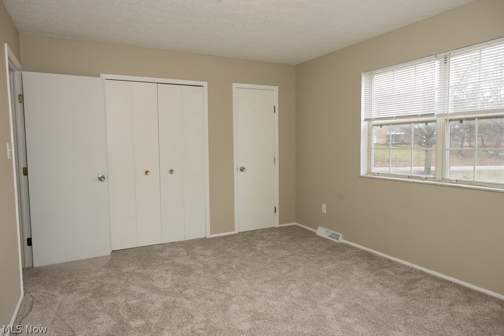 13716 Oakbrook Drive North Royalton OH 44133