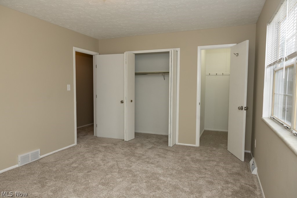 13716 Oakbrook Drive North Royalton OH 44133