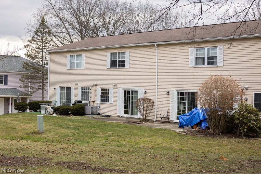 13716 Oakbrook Drive North Royalton OH 44133