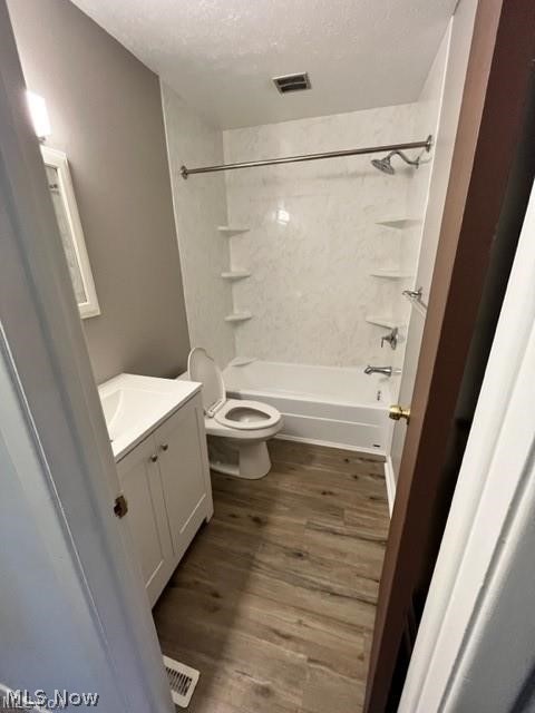 216 Moore Road Avon Lake OH 44012