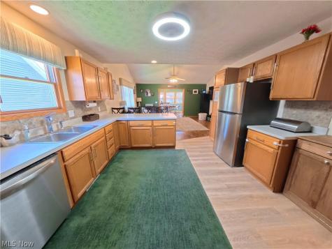 3160 Pondview Drive Ravenna OH 44266