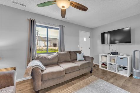 110 Greenwich Road Seville OH 44273
