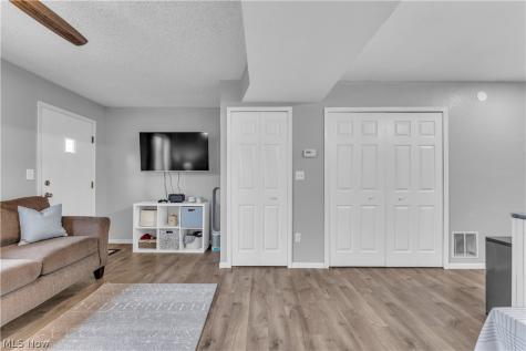 110 Greenwich Road Seville OH 44273