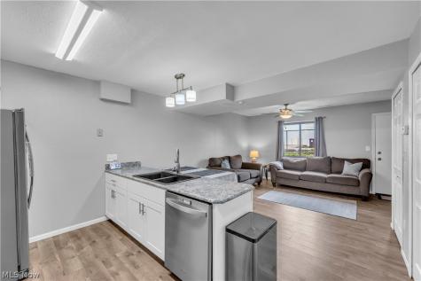 110 Greenwich Road Seville OH 44273