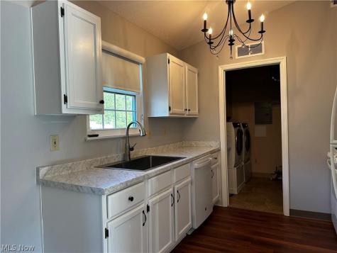 6831 Farmingdale Lane Mentor OH 44060