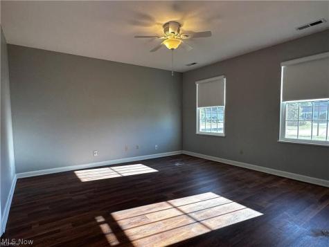 6831 Farmingdale Lane Mentor OH 44060