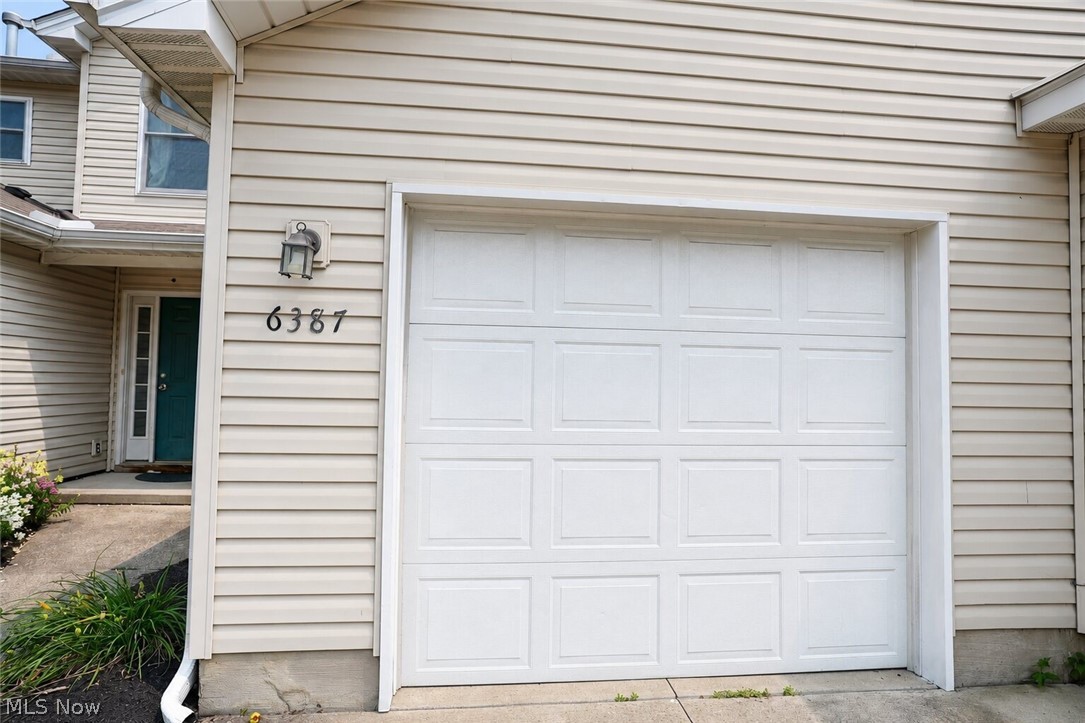 6387 Forest Park Drive North Ridgeville OH 44039
