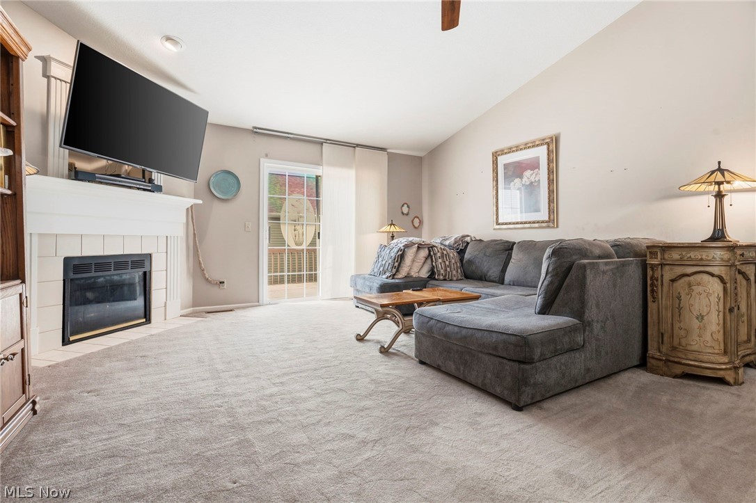 3198 Mariners Island Drive NW Canton OH 44708