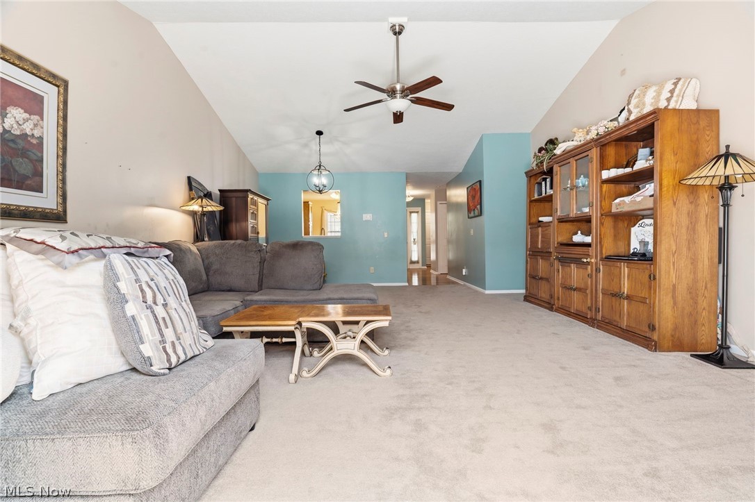 3198 Mariners Island Drive NW Canton OH 44708