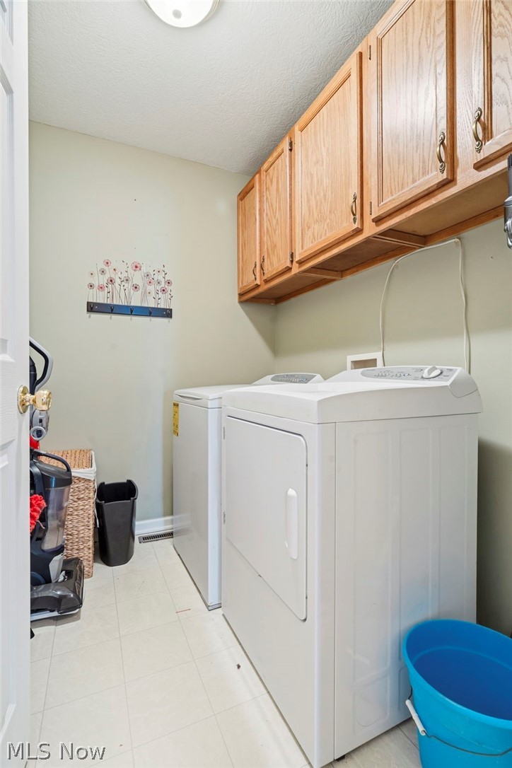 3198 Mariners Island Drive NW Canton OH 44708