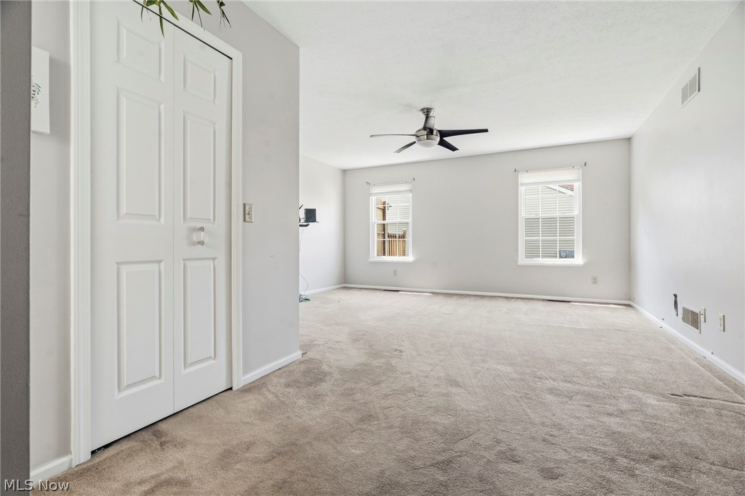 3198 Mariners Island Drive NW Canton OH 44708