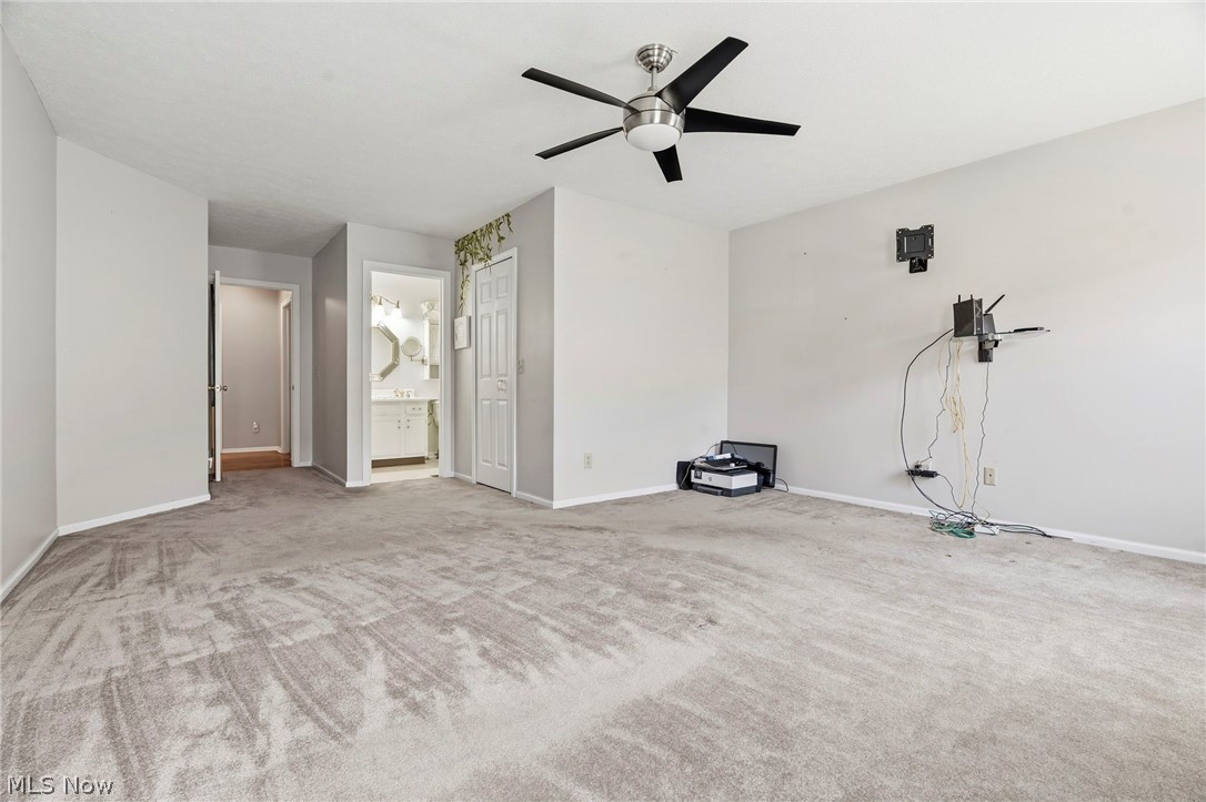 3198 Mariners Island Drive NW Canton OH 44708