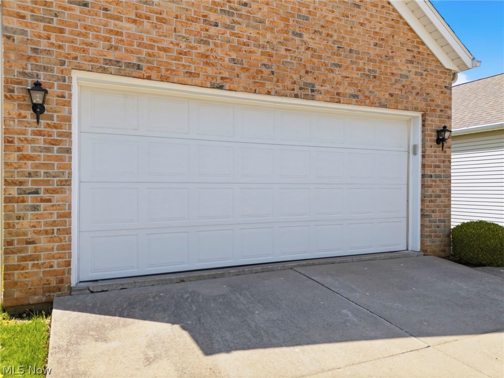 3198 Mariners Island Drive NW Canton OH 44708