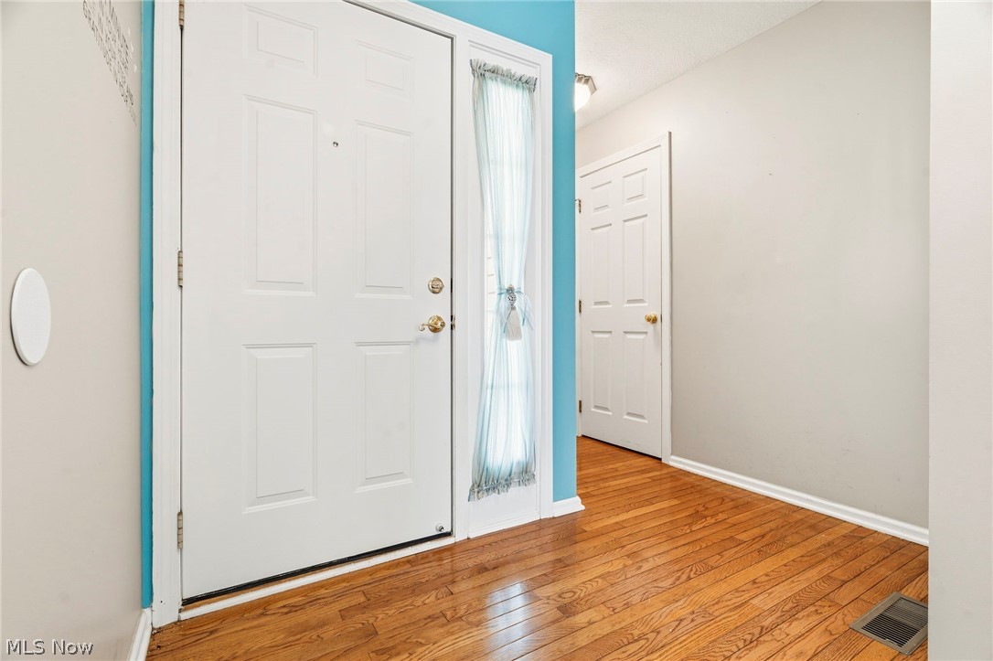 3198 Mariners Island Drive NW Canton OH 44708