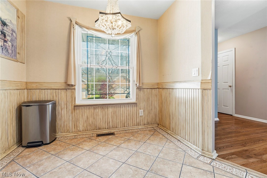 3198 Mariners Island Drive NW Canton OH 44708