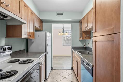 11850 Edgewater Drive Lakewood OH 44107