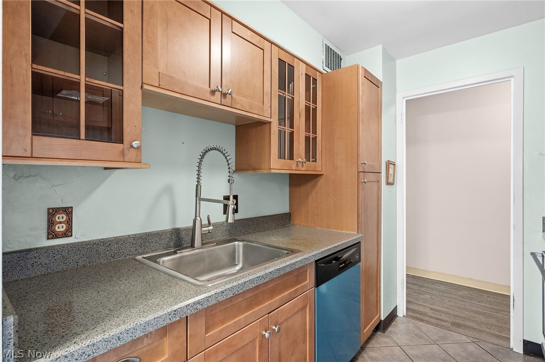 11850 Edgewater Drive Lakewood OH 44107