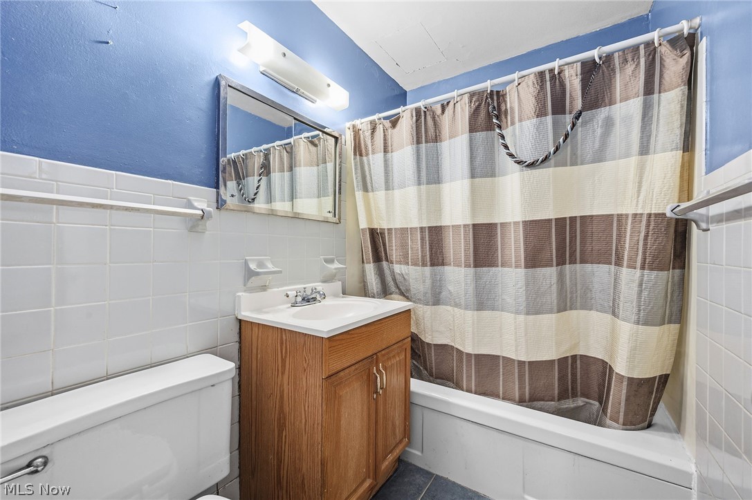 11850 Edgewater Drive Lakewood OH 44107