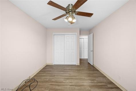 11850 Edgewater Drive Lakewood OH 44107