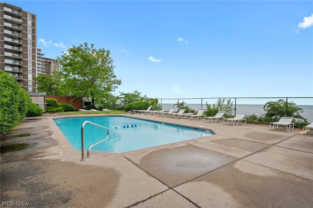 11850 Edgewater Drive Lakewood OH 44107