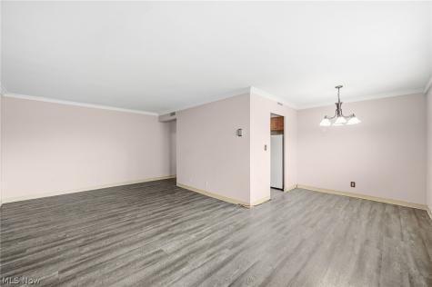 11850 Edgewater Drive Lakewood OH 44107