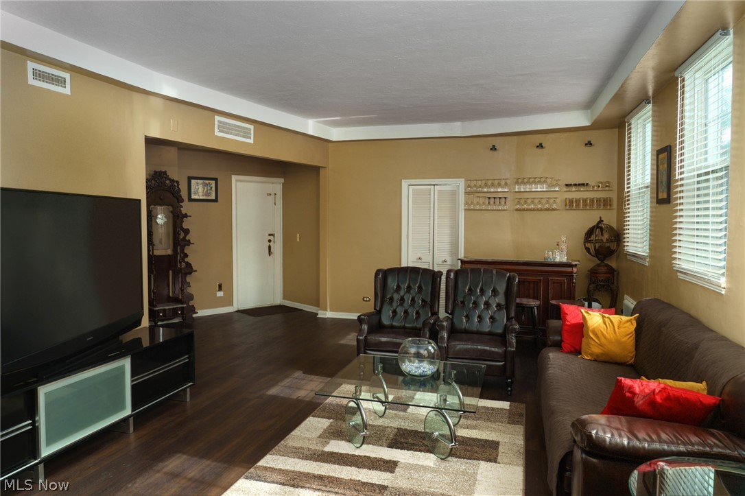 13800 Fairhill Road Shaker Heights OH 44120