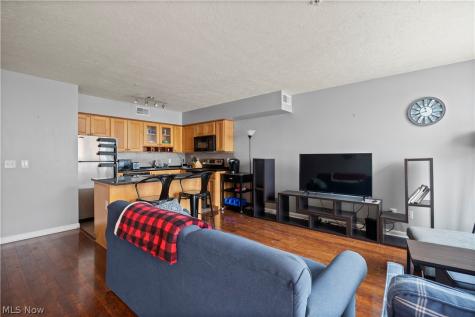 2222 Detroit Avenue Cleveland OH 44113