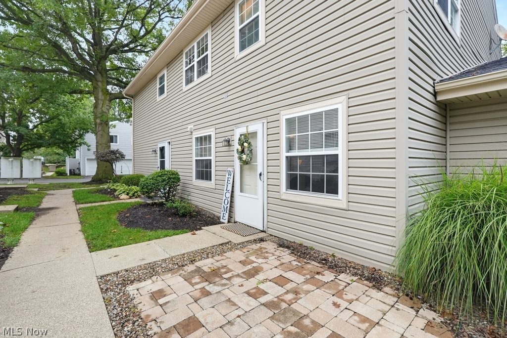 2454 Island Drive Uniontown OH 44685
