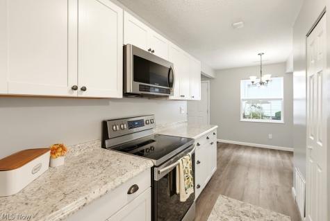 2454 Island Drive Uniontown OH 44685
