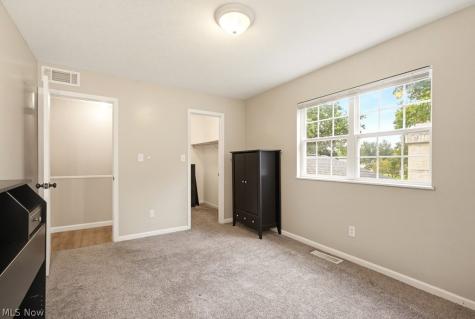 2454 Island Drive Uniontown OH 44685
