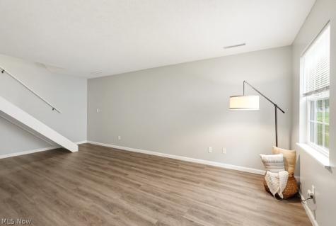 2454 Island Drive Uniontown OH 44685