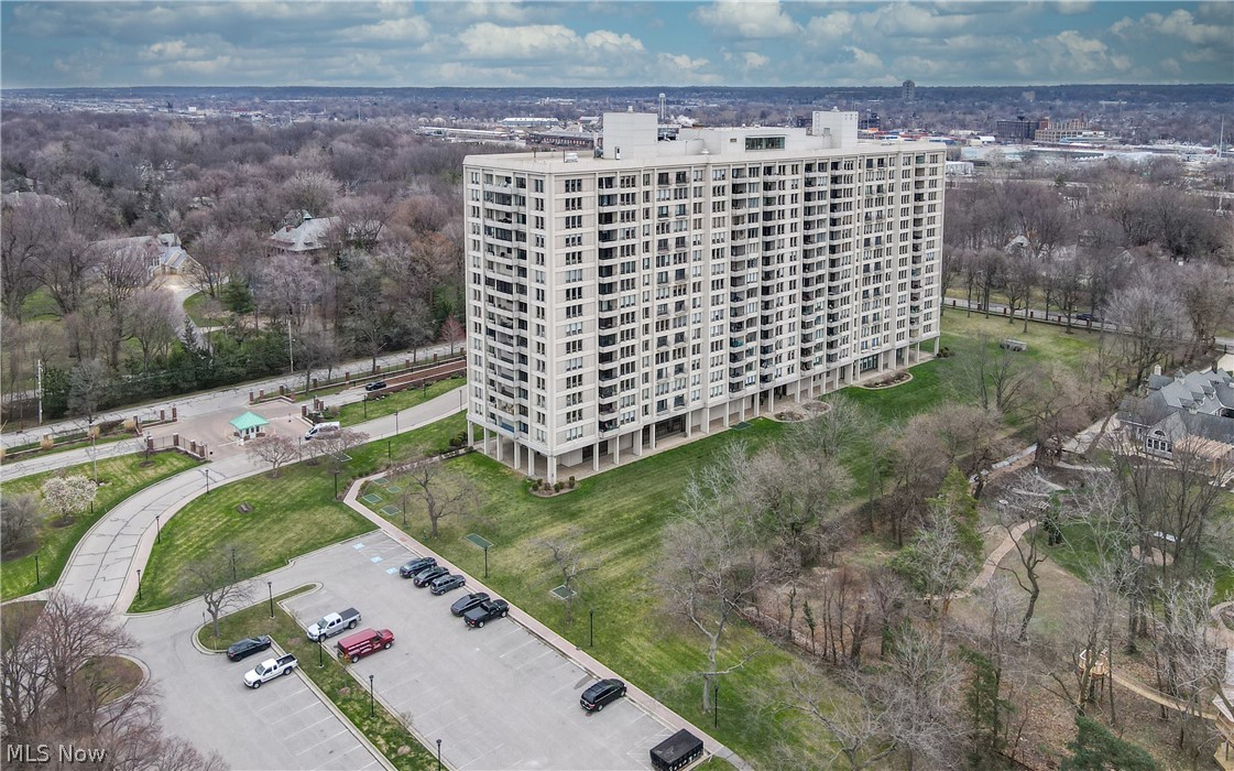 1 Bratenahl Place Bratenahl OH 44108
