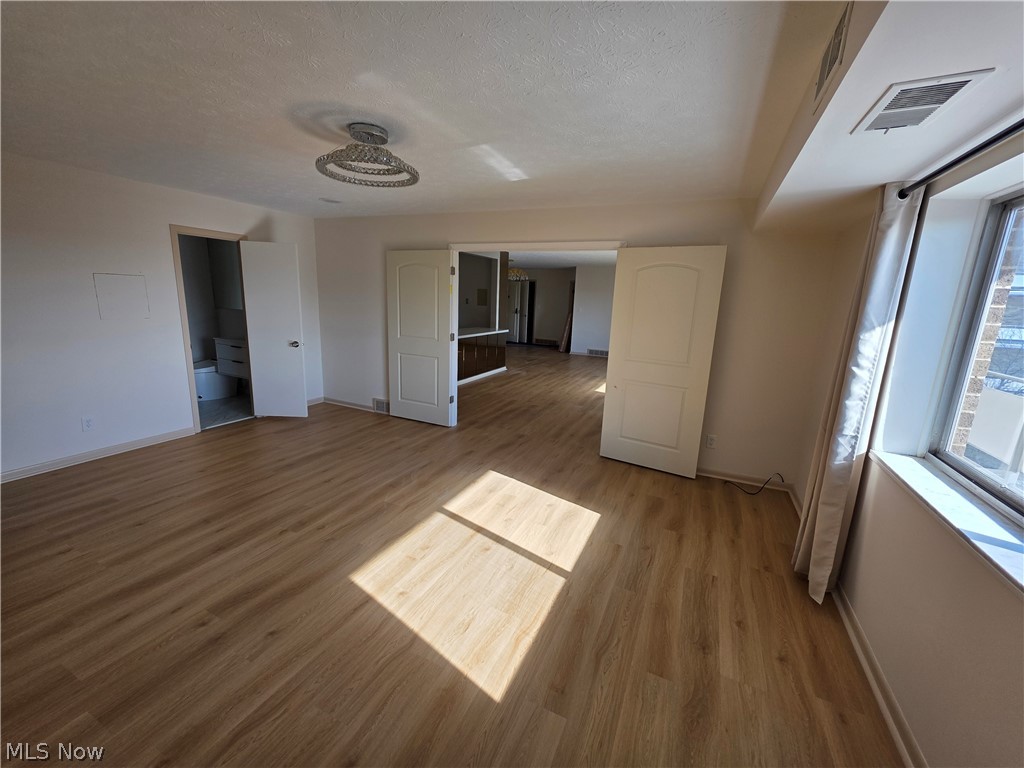 2202 Acacia Park Drive Lyndhurst OH 44124