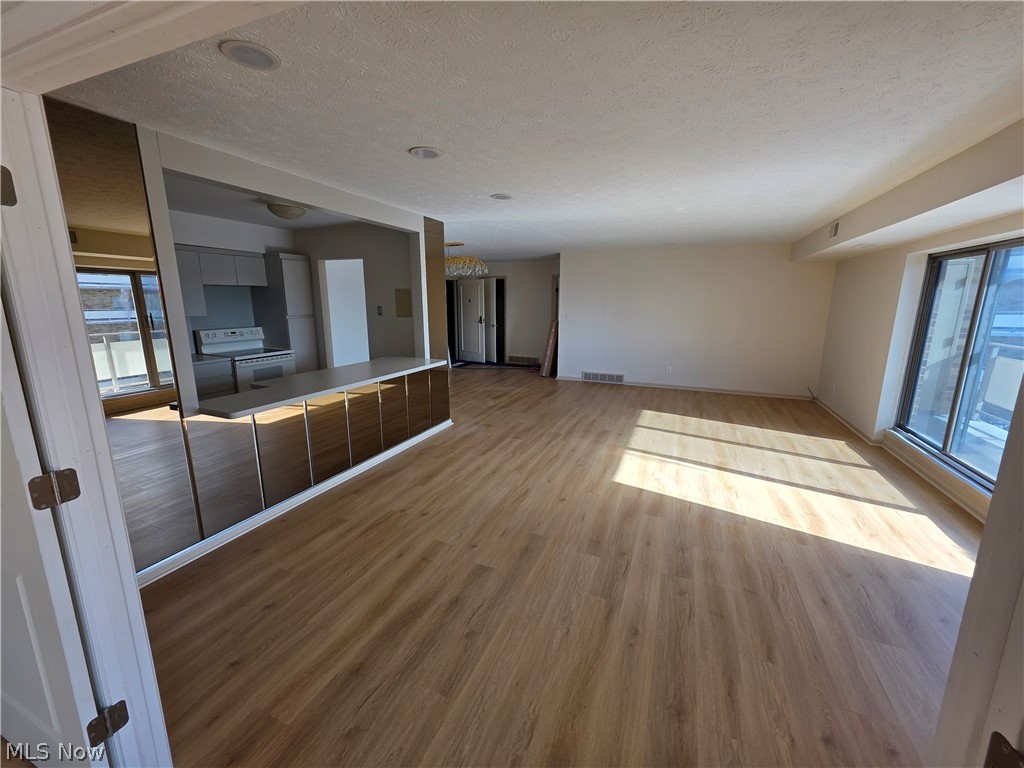 2202 Acacia Park Drive Lyndhurst OH 44124