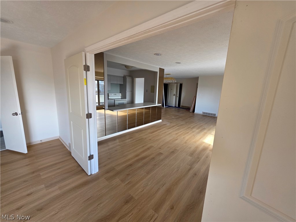 2202 Acacia Park Drive Lyndhurst OH 44124