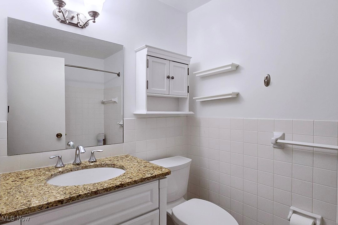 2112 Acacia Park Drive Lyndhurst OH 44124