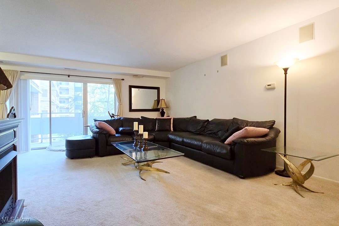 2112 Acacia Park Drive Lyndhurst OH 44124