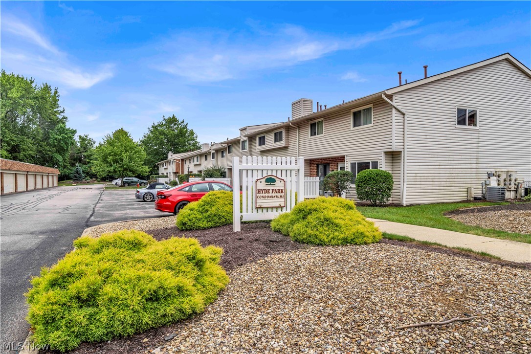 4300 Hyde Park Court North Olmsted OH 44070