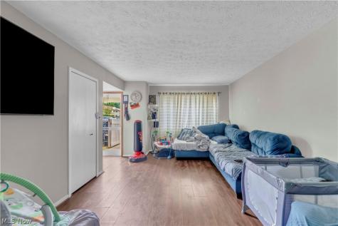4300 Hyde Park Court North Olmsted OH 44070