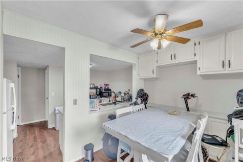 4300 Hyde Park Court North Olmsted OH 44070