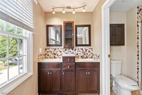 7380 Willow Run Drive Mentor OH 44060