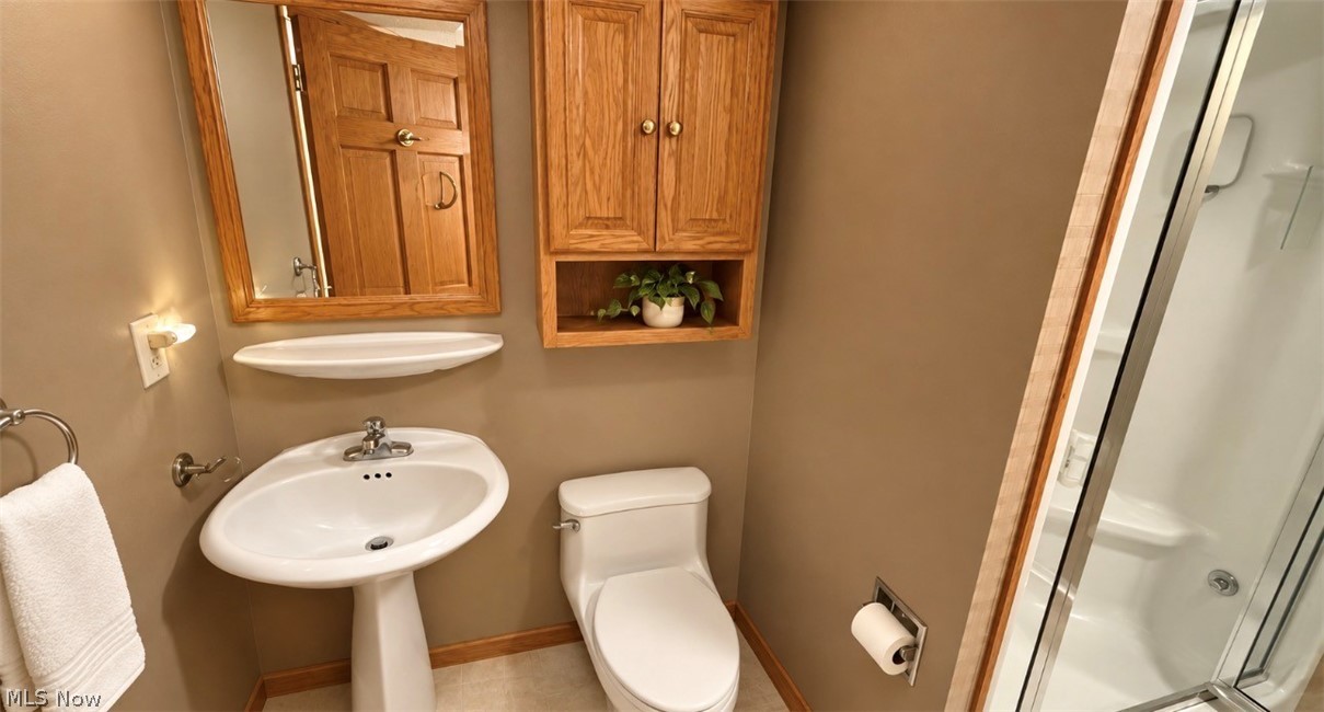 2548 Glenshire Circle Uniontown OH 44685