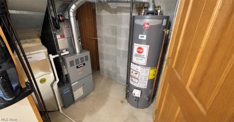 2548 Glenshire Circle Uniontown OH 44685