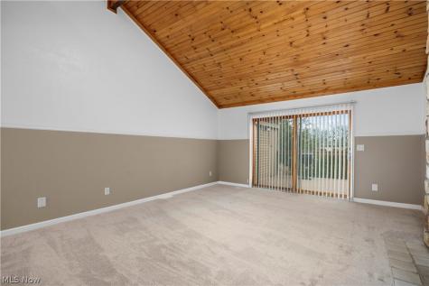 4559 Oakhill Boulevard Lorain OH 44053
