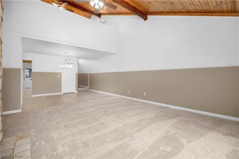 4559 Oakhill Boulevard Lorain OH 44053