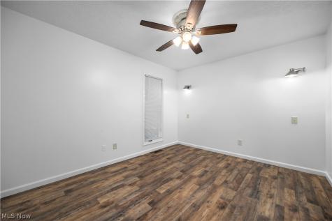4559 Oakhill Boulevard Lorain OH 44053